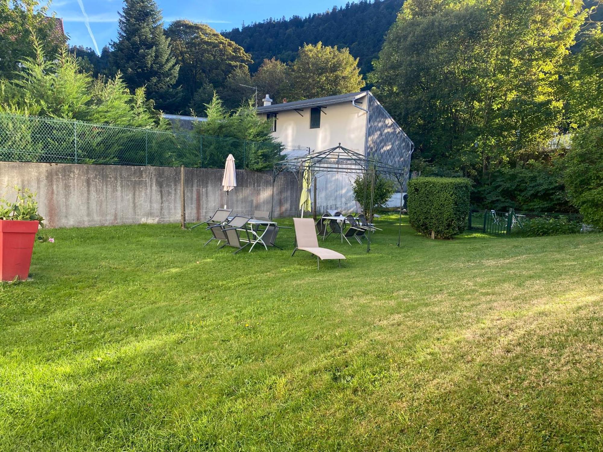 Les Montagnettes Apartment Екстериор снимка
